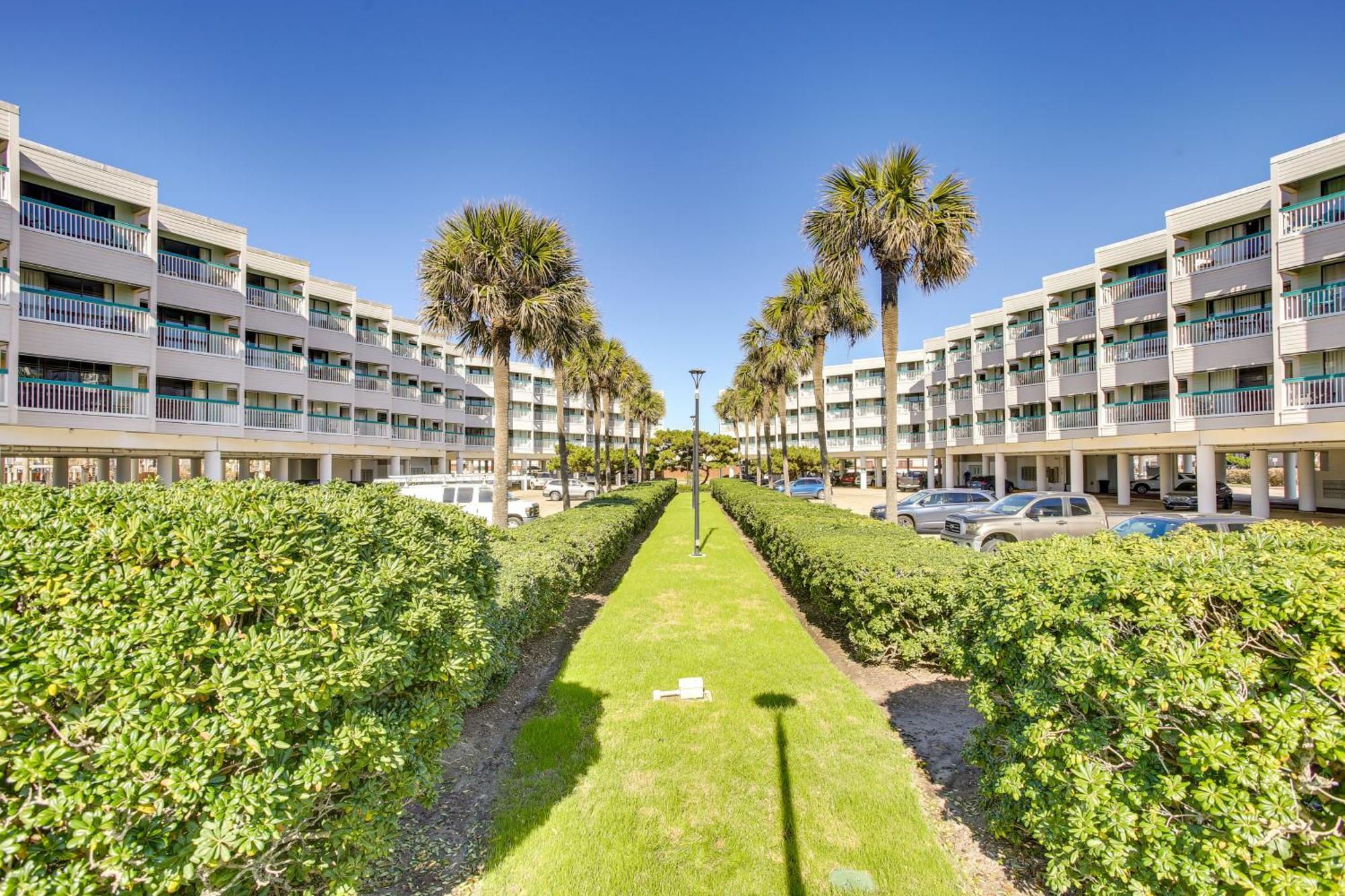 Galveston Retreat With Balcony And Gulf Views! Apartment ภายนอก รูปภาพ